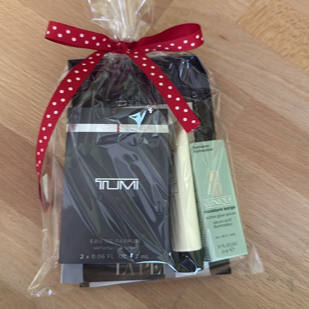 Dior Men`s Double Compartment Toiletry Bag Navy Free Gift of luxury samples - Picture 4 of 7